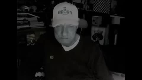 Snapshot of yessex247 chatting on 16, 10, 2025 yessex247 online show from 16, 10, 2025