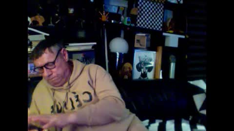 Snapshot of yessex247 chatting on 7, 11, 2025 yessex247 online show from 7, 11, 2025