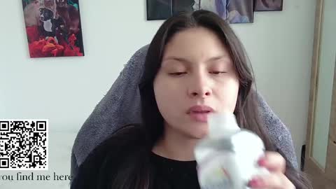 yessica_gomez01 online show from 27, 3, 2026