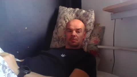 yewloo online show from 25, 10, 2025