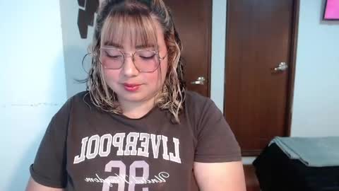 hii i am yini online show from 25, 5, 2026