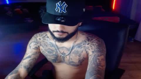 Snapshot of yio__cohen chatting on 7, 3, 2025 yio cohen online show from 7, 3, 2025