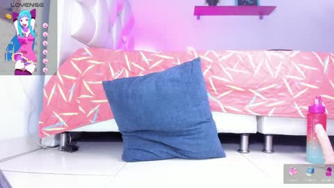 Yiovanna online show from 15, 1, 2025