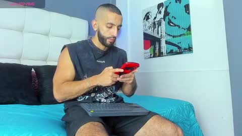 Yiyo online show from 7, 10, 2025