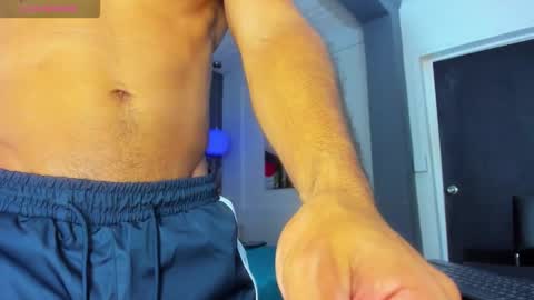 Yiyo online show from 23, 11, 2025