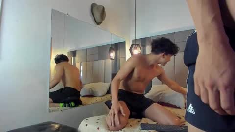 yizus_bonz online show from 12, 2, 2025