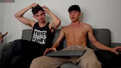 Snapshot of yizus_bonz chatting on 19, 12, 2025 yizus_bonz online show from 19, 12, 2025