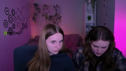 Snapshot of ylia_fress chatting on 8, 4, 2026 Ylia online show from 8, 4, 2026