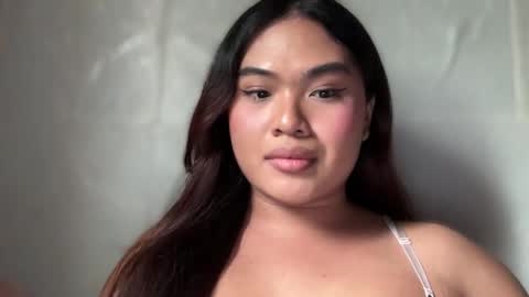 Snapshot of yllanahard chatting on 20, 11, 2025 yllana love online show from 20, 11, 2025