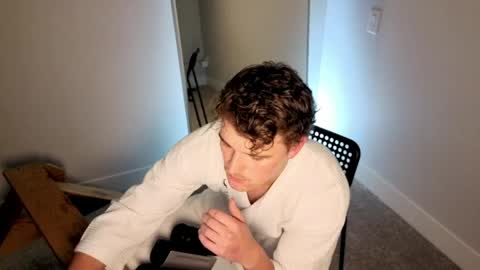 yngdesire1 online show from 8, 6, 2026