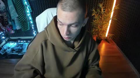 You can ask my name in pm online show from 17, 10, 2025