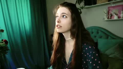 yoka_paradoxxx online show from 3, 6, 2026
