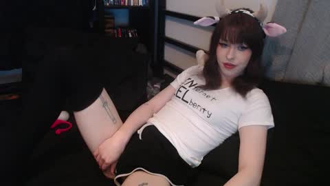 Yokai Girl online show from 20, 11, 2025