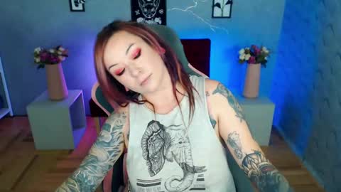 Yolandi-Foun online show from 10, 11, 2025