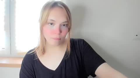 Snapshot of yomoyoo chatting on 15, 2, 2025 yomoyoo online show from 15, 2, 2025