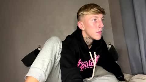 Snapshot of yorkshirelad208 chatting on 4, 1, 2025 Harrison online show from 4, 1, 2025