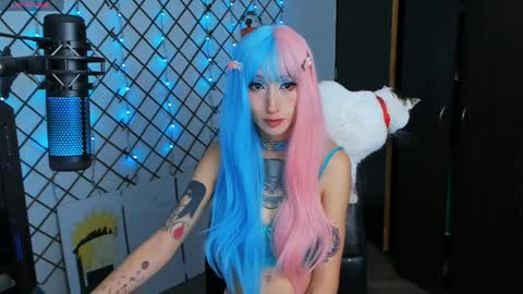 Snapshot of yoshino_san chatting on 5, 2, 2025 you can call me Andy or yoshi 3 online show from 5, 2, 2025