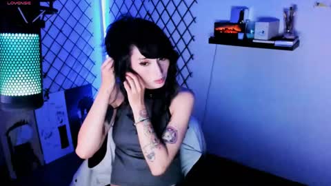 Snapshot of yoshino_san chatting on 6, 5, 2026 you can call me Andy or yoshi 3 online show from 6, 5, 2026