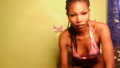 Snapshot of yosweetslut chatting on 20, 4, 2026 Sweetkitty online show from 20, 4, 2026