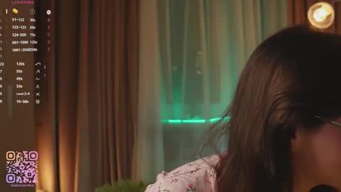 Elizabeth brunette -- Darline blonde  online show from 15, 12, 2025