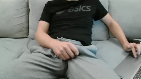 Snapshot of youboyvie chatting on 30, 12, 2024 Rob online show from 30, 12, 2024