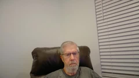 Snapshot of yougogirl_3 chatting on 21, 12, 2025 Colorado Guy Straight online show from 21, 12, 2025