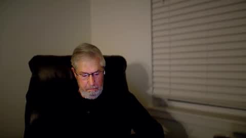 Snapshot of yougogirl_3 chatting on 23, 12, 2025 Colorado Guy Straight online show from 23, 12, 2025