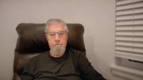 Snapshot of yougogirl_3 chatting on 10, 1, 2026 Colorado Guy Straight online show from 10, 1, 2026