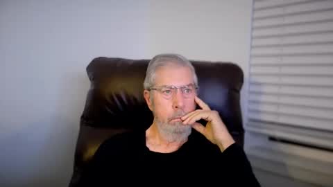 Snapshot of yougogirl_3 chatting on 15, 1, 2026 Colorado Guy Straight online show from 15, 1, 2026