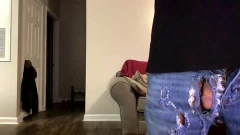 Snapshot of youneverknowimight2 chatting on 29, 10, 2025 kindahorny online show from 29, 10, 2025