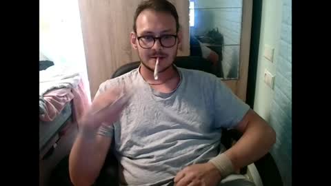 Snapshot of younromki chatting on 9, 5, 2026 A... online show from 9, 5, 2026