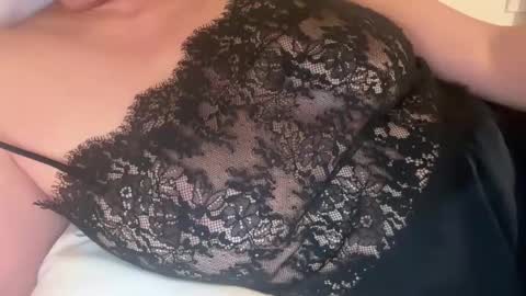 Bellas Breasts online show from 31, 5, 2026