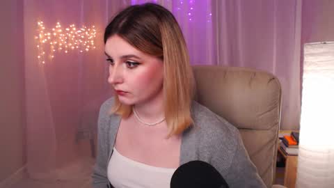 Snapshot of your_freya chatting on 25, 12, 2024 Freya online show from 25, 12, 2024