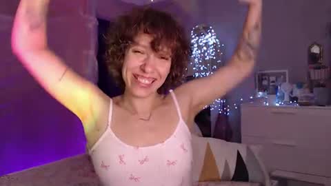 Alex and Kris long hair online show from 29, 6, 2026