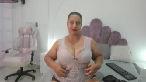 your_lady_milf online show from 4, 2, 2025