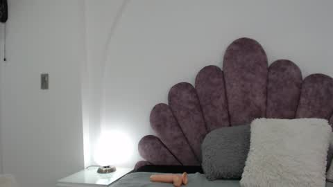 your_lady_milf online show from 16, 2, 2025