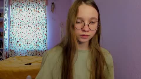 Leslie online show from 19, 2, 2025