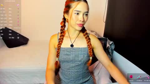 Snapshot of your_little_ chatting on 10, 11, 2025 your_little_ online show from 10, 11, 2025