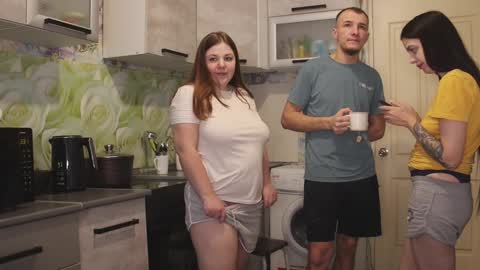 Daria and Lesia online show from 15, 12, 2024