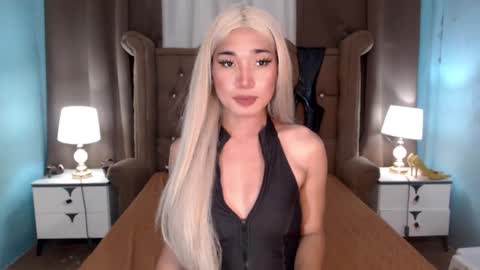 your_naughty_cumslut69 online show from 1, 11, 2025