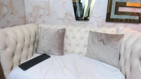 Evelin  online show from 6, 11, 2025