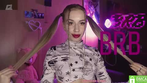 Snapshot of your_psychologist chatting on 20, 11, 2025 Alice online show from 20, 11, 2025