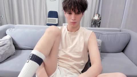 Snapshot of your_shy_guy chatting on 28, 1, 2025 your_shy_guy online show from 28, 1, 2025