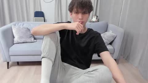 Snapshot of your_shy_guy chatting on 31, 1, 2025 your_shy_guy online show from 31, 1, 2025