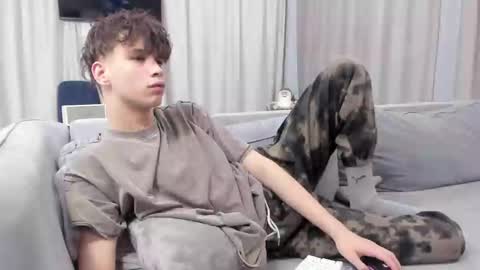 Snapshot of your_shy_guy chatting on 8, 2, 2025 your_shy_guy online show from 8, 2, 2025