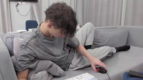 Snapshot of your_shy_guy chatting on 19, 2, 2025 your_shy_guy online show from 19, 2, 2025