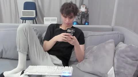 Snapshot of your_shy_guy chatting on 23, 2, 2025 your_shy_guy online show from 23, 2, 2025