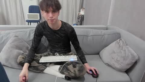 Snapshot of your_shy_guy chatting on 26, 2, 2025 your_shy_guy online show from 26, 2, 2025