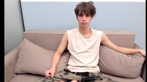 Snapshot of your_shy_guy chatting on 29, 9, 2025 your_shy_guy online show from 29, 9, 2025