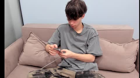 Snapshot of your_shy_guy chatting on 17, 10, 2025 your_shy_guy online show from 17, 10, 2025